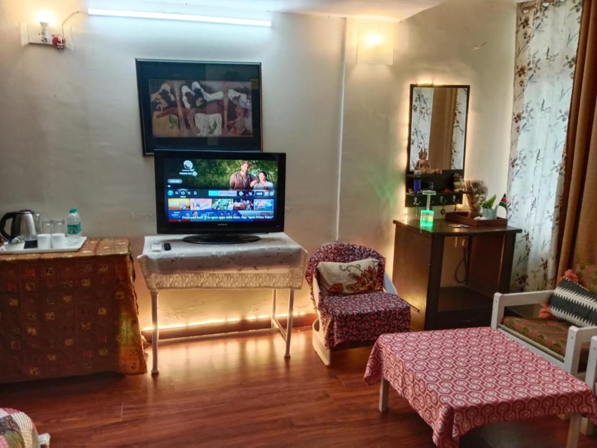Awasthi Kozi Stays B&B - Closest To Vfs نيودلهي المظهر الخارجي الصورة